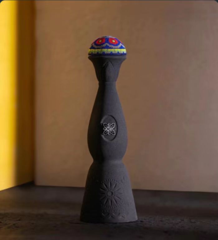 Tequila bottle decoration Custom Bar Tools VIP dispo Bottle Presenter Tequila 24k Champagne Wine Rack For Nightclubs KTV Bar Party agave puffs HUMO AZ