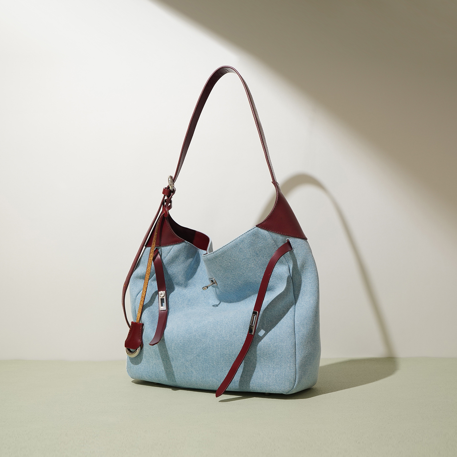 Women Shoulder Female Casual HOBO Tote Handbag Lady Fashion Underarm Bag Soft Denim With Split Leather Bucket Messenger Denim BagVoyage
