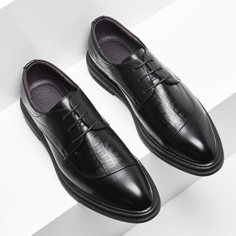 Men Dress Shoes New Mens Pointed Leather Casual Shoes Korean Fashion Dress Business Leather Shoes Mens Wedding Shoes 241009