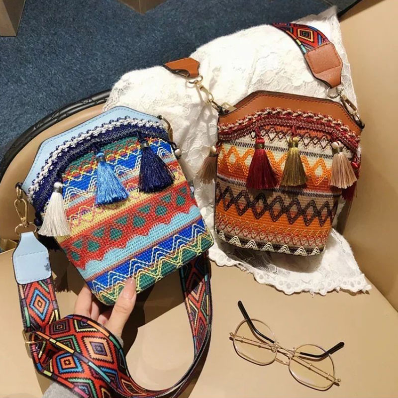 2024 New Sling Shoulder Bags for Ladies Handbag Vintage Women's Bag Tassel Ethnic Handwoven Crossbody for Lady Bag