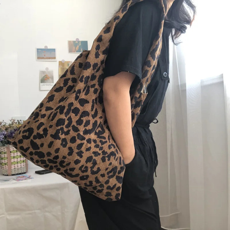 Retro Corduroy Womens Shoulder Shopping Bag Retro Womens Thin Cotton Casual Handbag Leopard Pattern Girls Handbag Tank Top Bag 241112