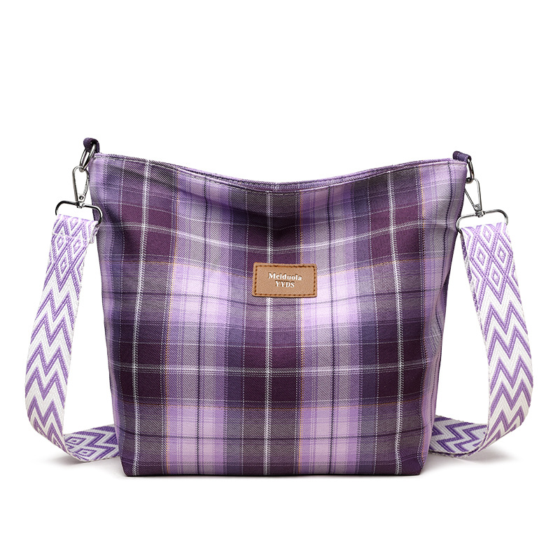 2025S Designer Fashion Shoulder Bags Plaid Pattern Zipper Closure Polyester Ed Clutch Purse Messenger Handbags