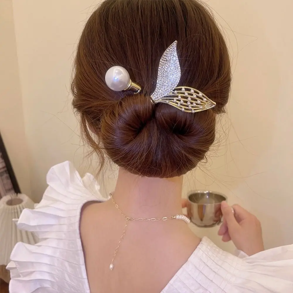 Rhinestone Flower Hair Clip Lazy Hair Curler Hair Bun Maker Whale Tail Bundle Hair Tie Hair Twist Maker Women Hair Styling Tool
