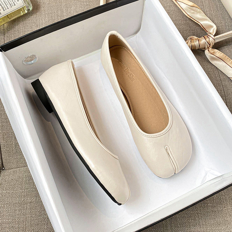 Pig's hoof shoes, cowhide split toe shoes, women's summer flat bottomed shallow mouth single shoes, ballet horse's hoof shoes, Ashige, 