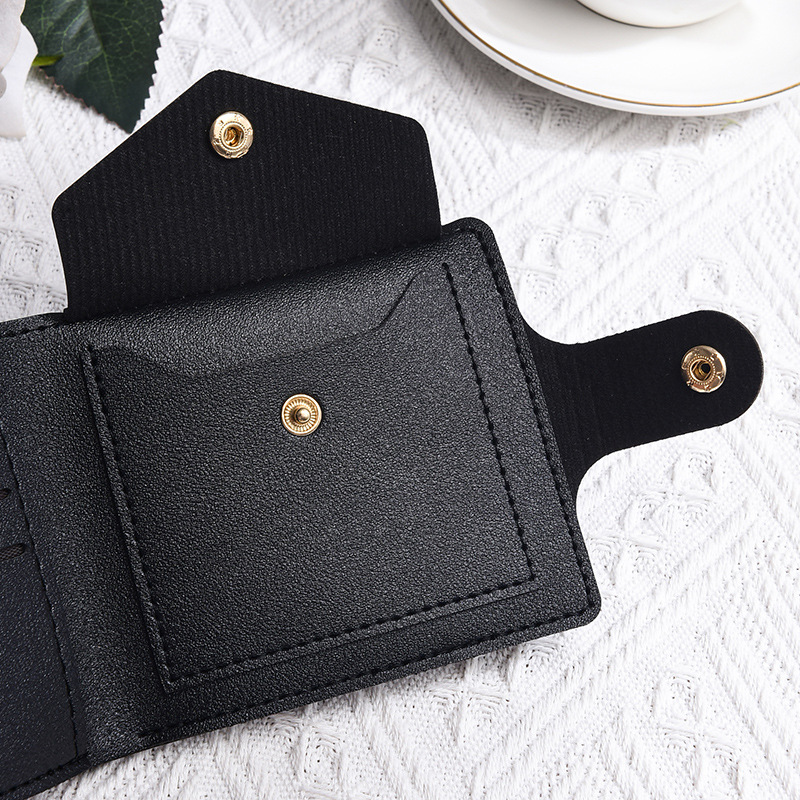 Simple Wallet Retro Women Rivets Short Wallet Coin Purse Card Holders Handbag For Girls Purse Small Wallet Ladies Bolsa Feminina smile
