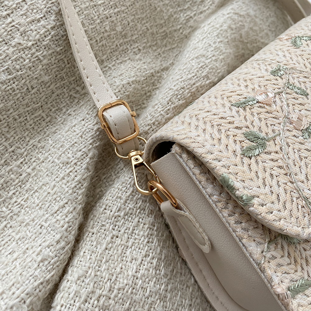 Women Flower Straw Purse Adjustable Strap Weaving Flower Purse Hasp Closure Plant Sling Bag Female Summer Beach Bag