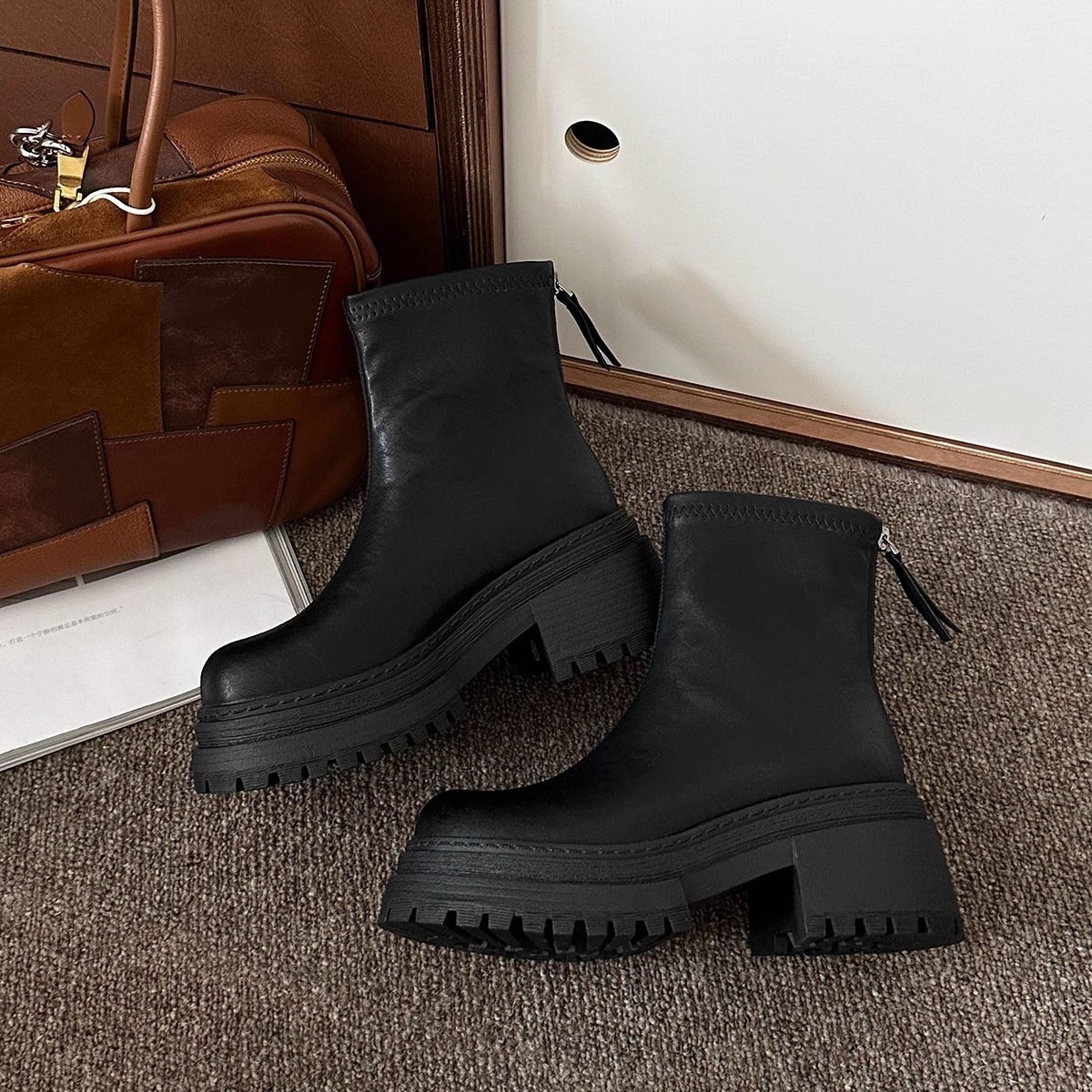 Women's Boots:Fashion Simple Design Martin Boots 2024 New Style Versatile Thick Sole Increase Height,Black/Brown,Free shipping c610