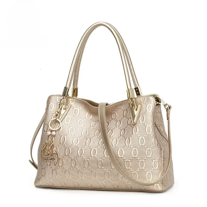 Women Big Cowhide Shoulder Female Split Leather Handbag Fashion Lady Tote Large Capacity Top Handle Bag Patent Leather BagVoyage