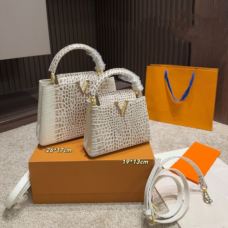 24SS Women's Luxury Designer Top Layer Cowhide Capucines Handbag (Lizard Skin) Women's Handbag Shoulder Bag Crossbody Bag Solid Color Makeup Bag Purse 26CM/19CM