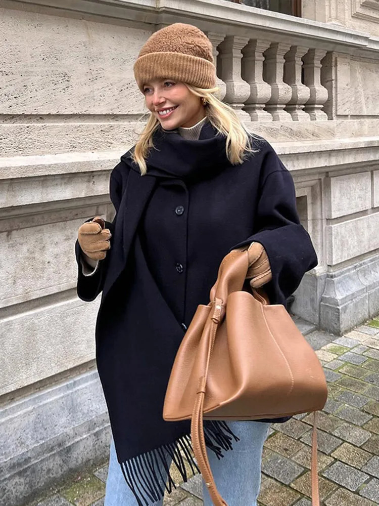 Elegant Striped Women Short Coat With Scarf Fashion Loose Full Sleeve Single Breasted Female Overcoat Autumn Ladies Thick Jacket 241114