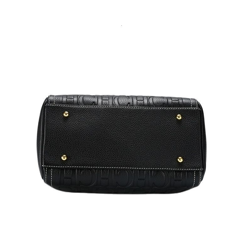 Pure Color Classic Retro Handbag Simple Fashion Women's Shoulder Bag Large Capacity Exquisite Workmanship Genuine Leather