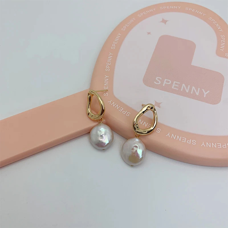 S925 silver natural freshwater pearl drop earrings suitable for womens elegance 18K gold irregular Baroque pearl wedding jewelry gift241114