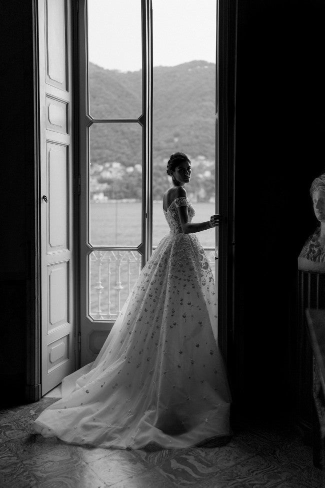 Plus Size Mermaid Wedding Gowns With Straps Sleeveless Sexy Tulle Long Train Ruffles Puffy Lace Bridal Wedding Dresses 01