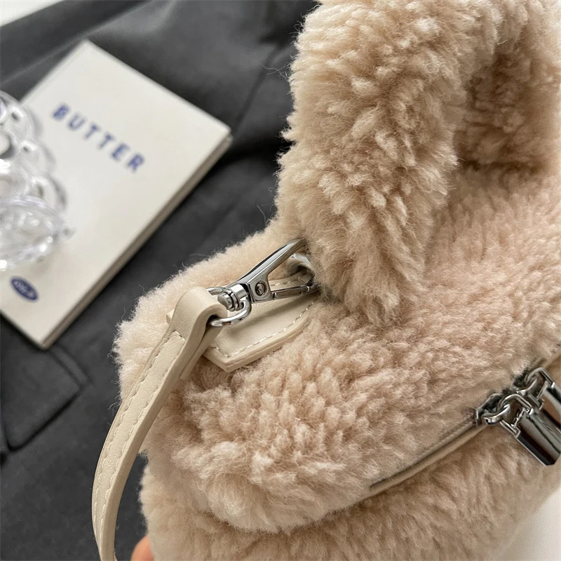 Lamb Wool Handbag For Women Autumn Winter Solid Color Soft Plush Small Square Bag Simple Versatile One Shoulder Crossbody Bags 241114