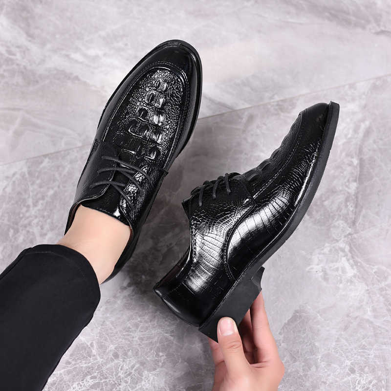 Men Dress Shoes Crocodile Leather Shoes For Mens Formal Breathable Casual Shoes English Style Summer Leisure Mens Bridegrooms Wedding Shoes 241009