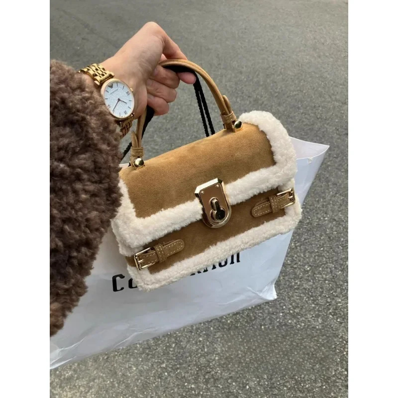 Lamb wool ladies autumn and winter atmosphere plush small square bag high-grade patchwork hand crossbody bag 241114