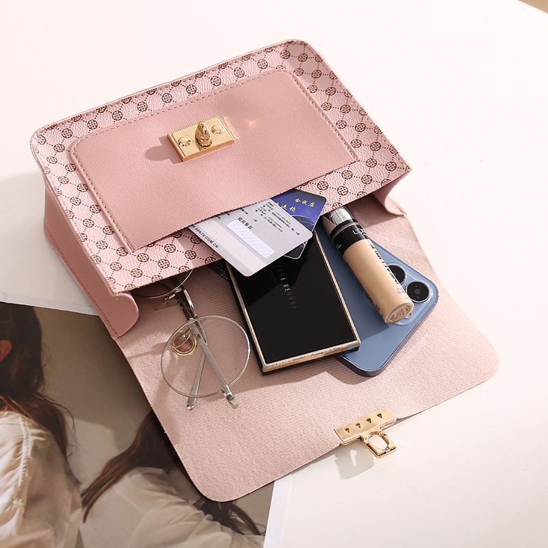 Fashion Shoulder Bags PU Leather Fluffy Crossbody Bag with Chain Strap Tote Bags Messenger Bag