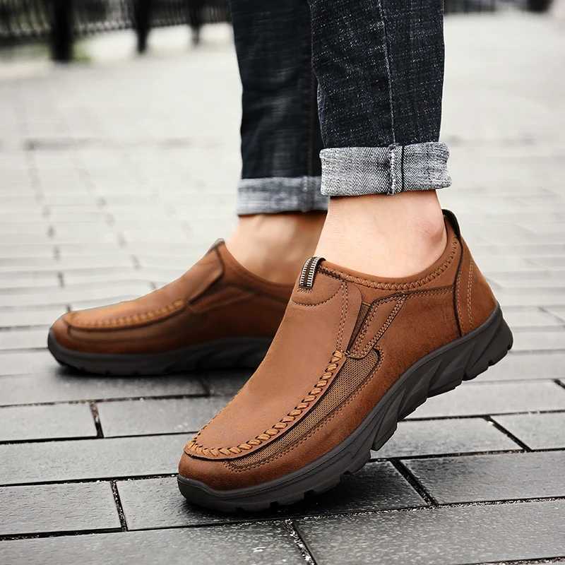 Men Casual Shoes Breathable Loafers Sneakers 2023 New Fi Comfortable Flat Handmade Leisure Loafers Shoes Men ShoesXJ250118