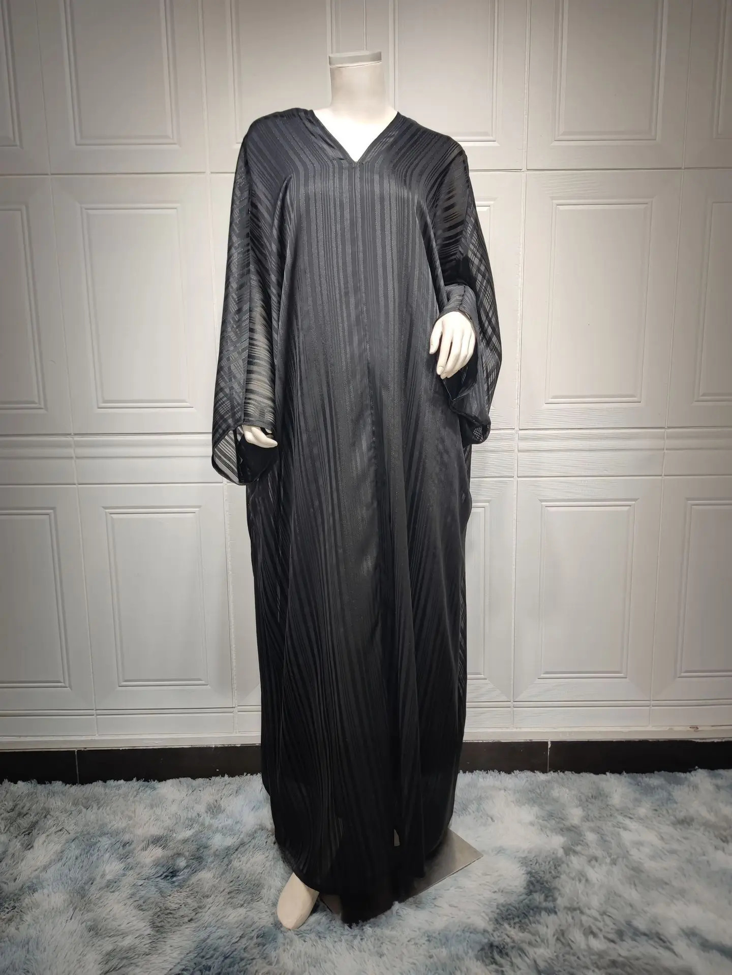 Selling Abaya Set For Muslim Women Kaftan Dubai Shiny Batwing Sleeve Evening Party Dress Modest 2 Piece Muslim Sets 241114