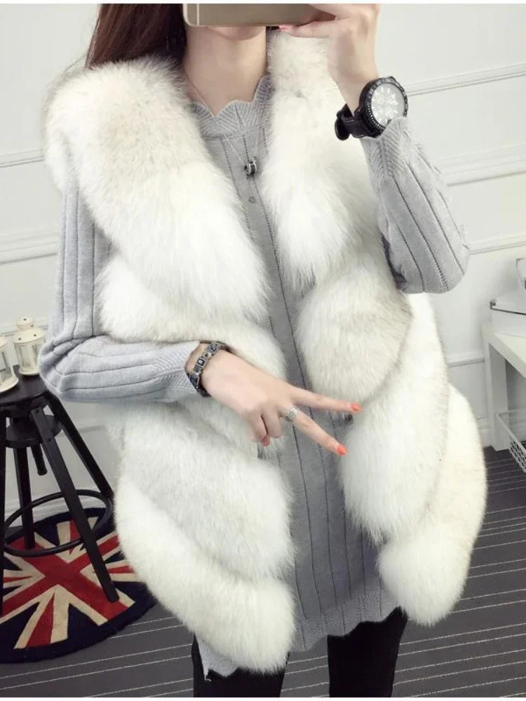Womens sleeveless jacket womens fox fur vest winter fox fur jacket womens short faux fur coat elegant womens warm vest 241113