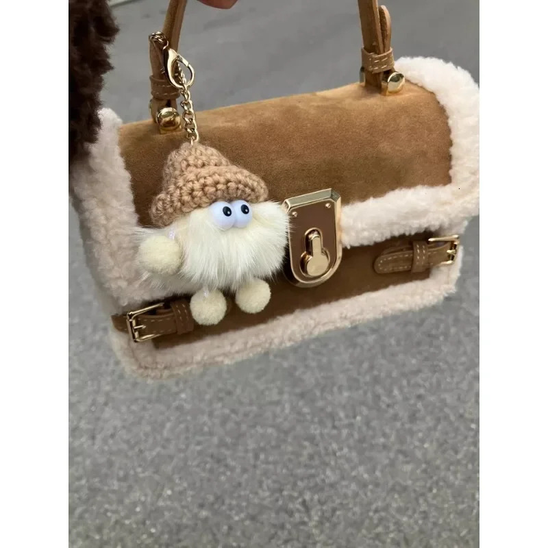 Lamb wool ladies autumn and winter atmosphere plush small square bag high-grade patchwork hand crossbody bag 241114