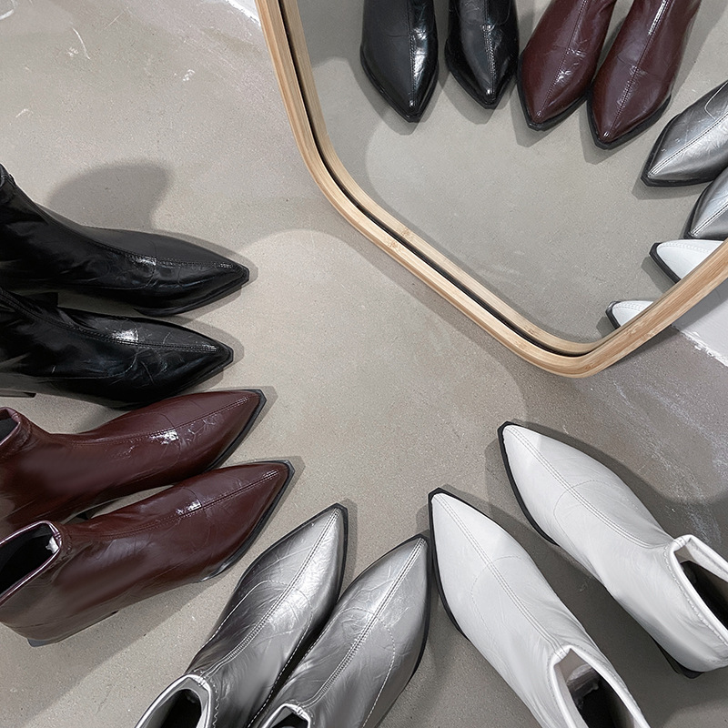 35-44 Large Autumn Winter Pointed Coarse Heel Retro Short Boots.