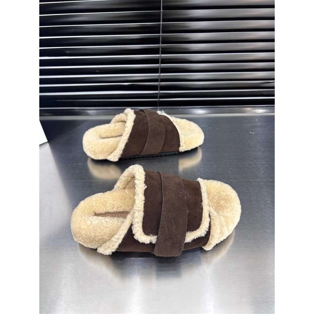 Hairy Slippers For Women's Outdoor Wear 2024 New Autumn And Winter Popular Korean Version Thick Bottom Lamb Wool Boken One Word Home Cotton Mop