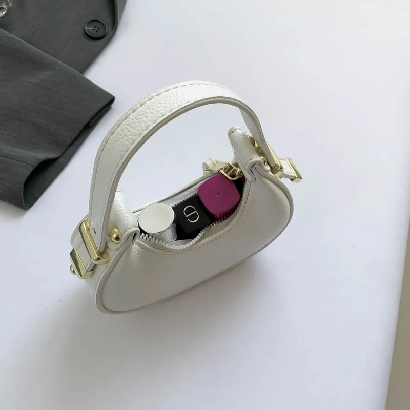 5 Colors Pu Leather Lady Bag Y2K Mini Purse Phone Bag Day Clutch Bag Fashion Half Moon Handbag Lipstick Bag Green 241114