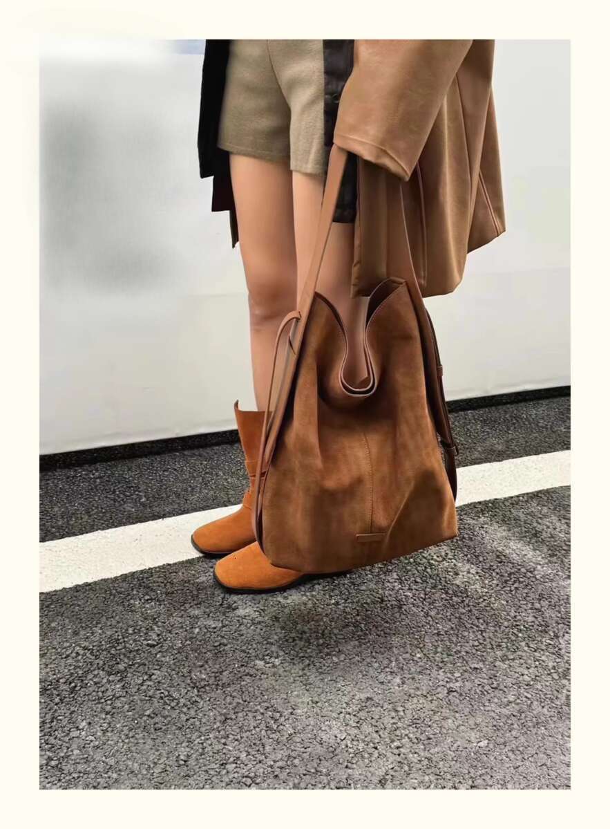 Ins Chic Slouchy Style Soft Touch Bucket Tote Big Genuine Suede Leather Women Shoulder Bag Matte Nubuck Office Ladies Handbag Suede BagVoyage