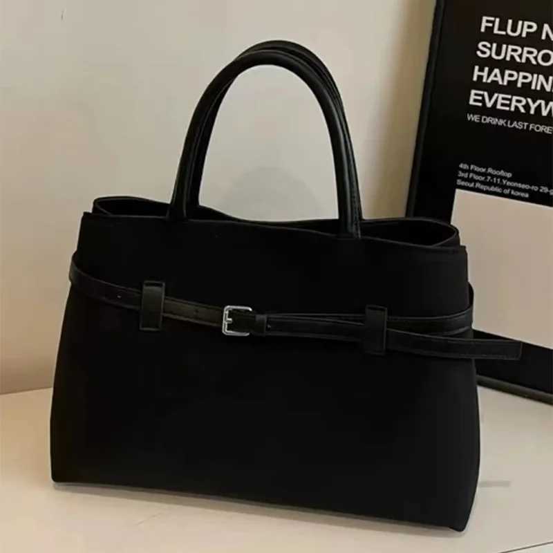 Autumn Designer Large Capaci Wens Handbag With Buckle Casual Totes Bag Ladies New Suede Leather Shoder Underarm Bag 2025 Z250318