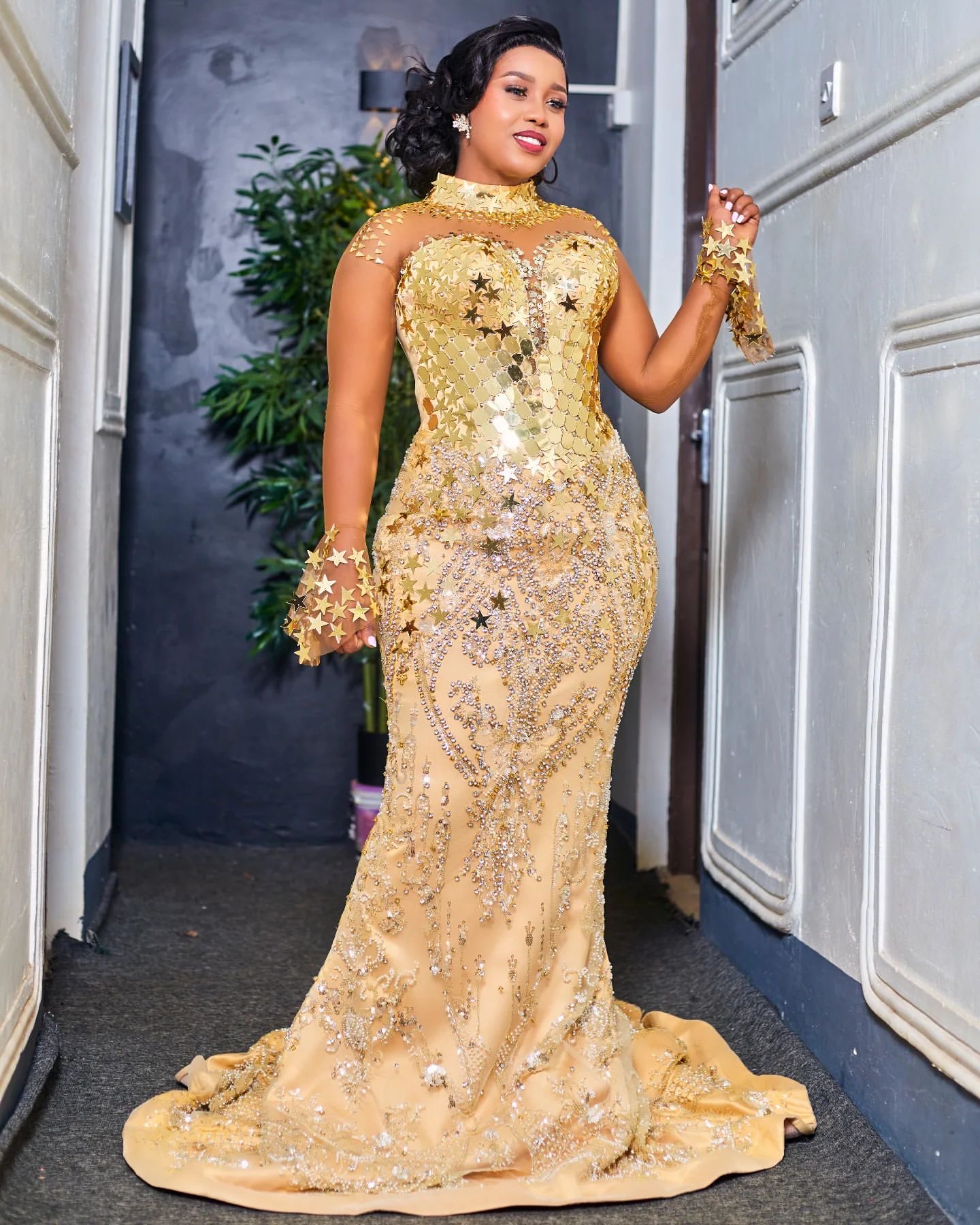 2024 Plus Size Gold Illusion Mermaid Prom Dresses For Special Occasions Sequined Crystals Beaded Evening Party Birthday Gowns Dress For Women Vestidos