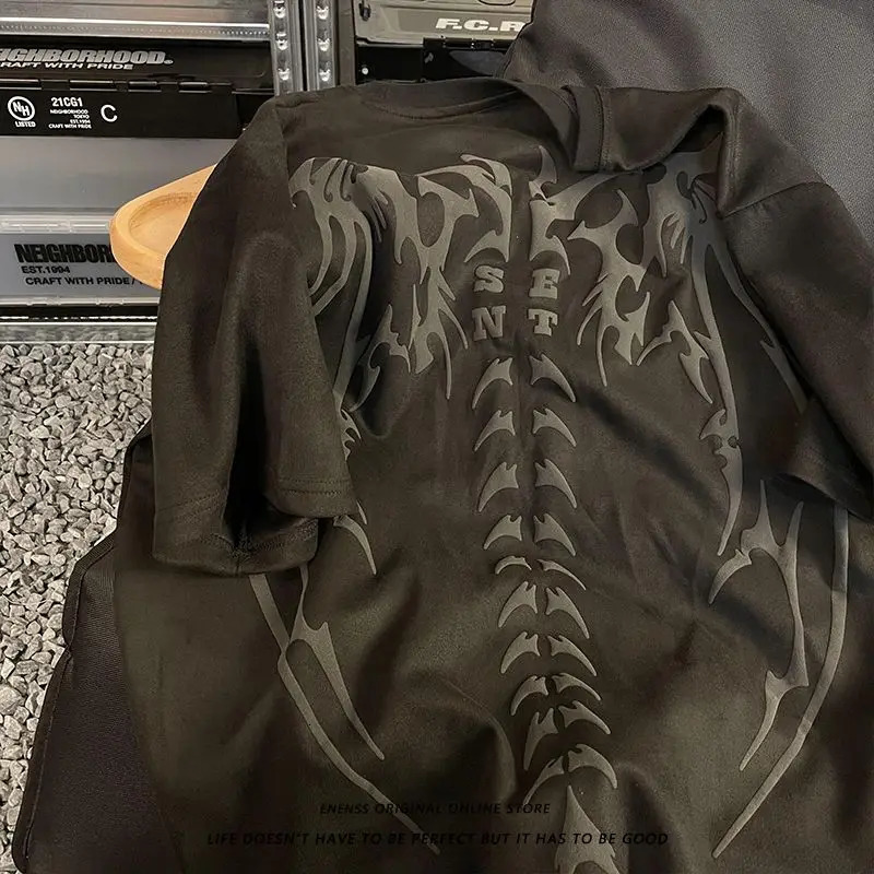 Y2k Top Retro Skull Wings Print Suede Short Sleeved T Shirt Mens Loose Couple All Match Trendy T-shirt Street Style 240409