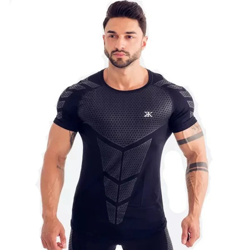 Compression Quick dry T-shirt Men Running Sport Skinny Short Tee Shirt Male Gym Fitness Bodybuilding Workout Black Tops Clothing 240412
