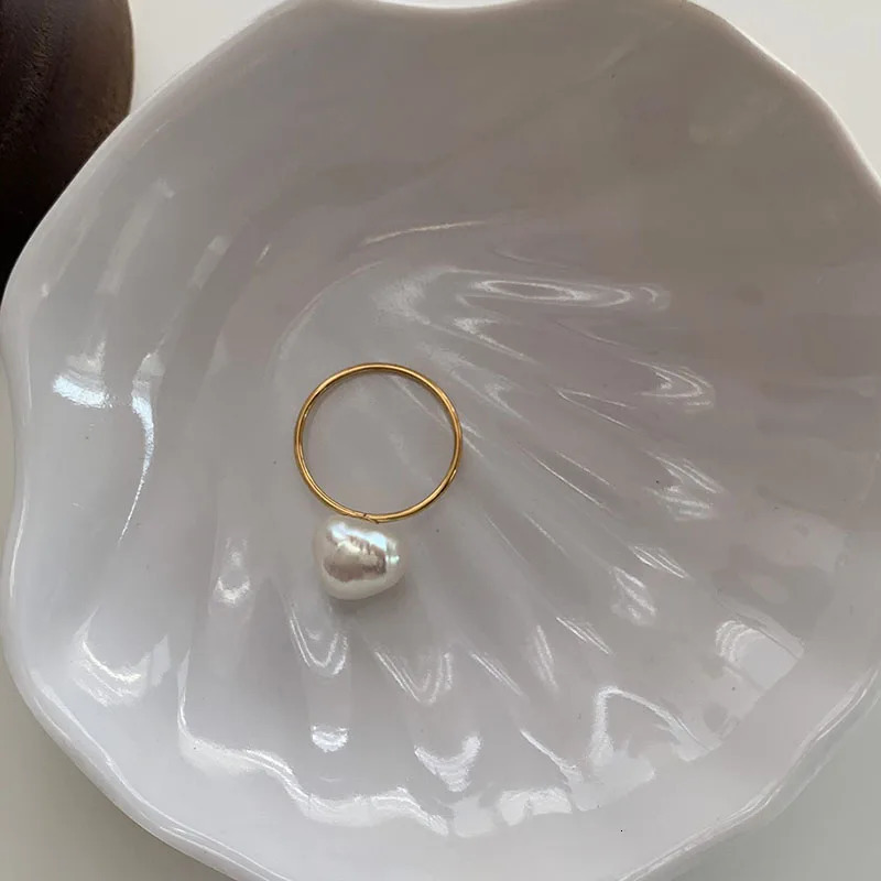 Large Baroque Pearl Ring Stainless Steel Ring Suitable for Women Simple Minimum Stainless Steel Ring Size 9 Daily Waterproof 241113