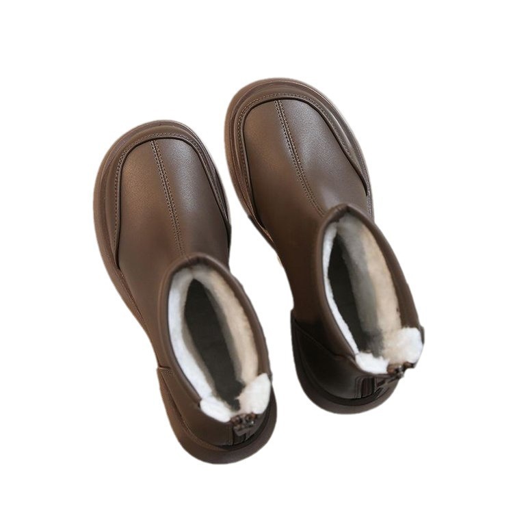 Women's Thick Soled Warm Soft Leather Retro Short Boots.