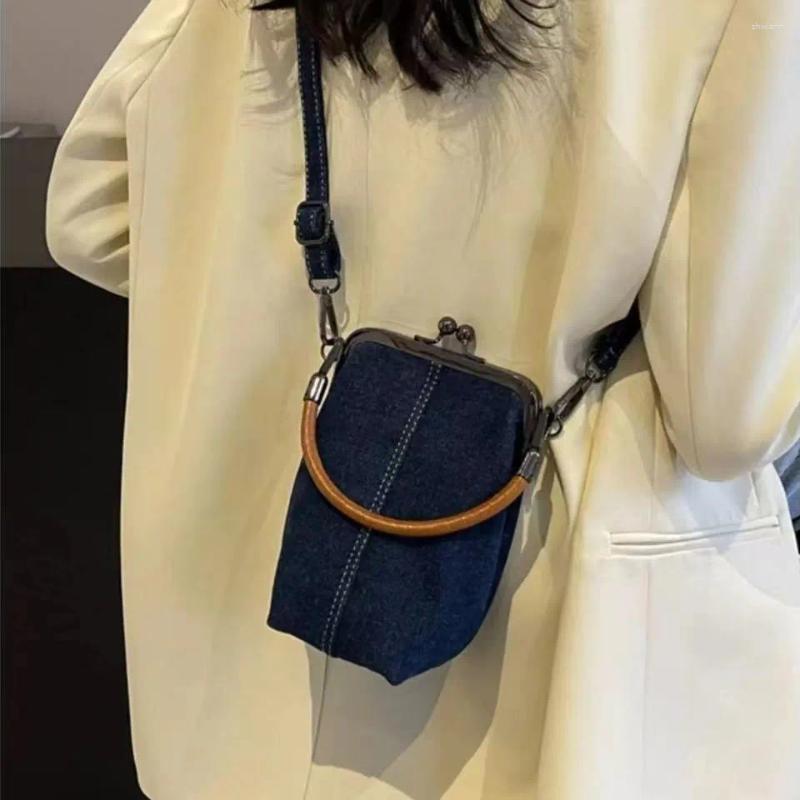 Shoulder Bags Unique Design Women Bag Denim Small Handbags Jeans Female Messenger Crossbody Phones Sg zhanyishengli