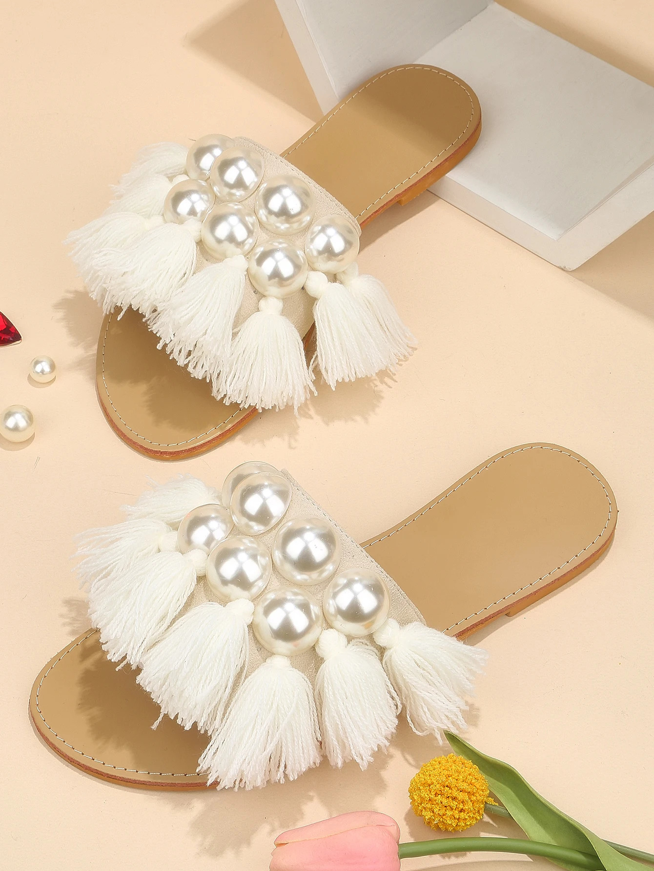 White fur pearl rhinestone home shoes vacation slippers 241113