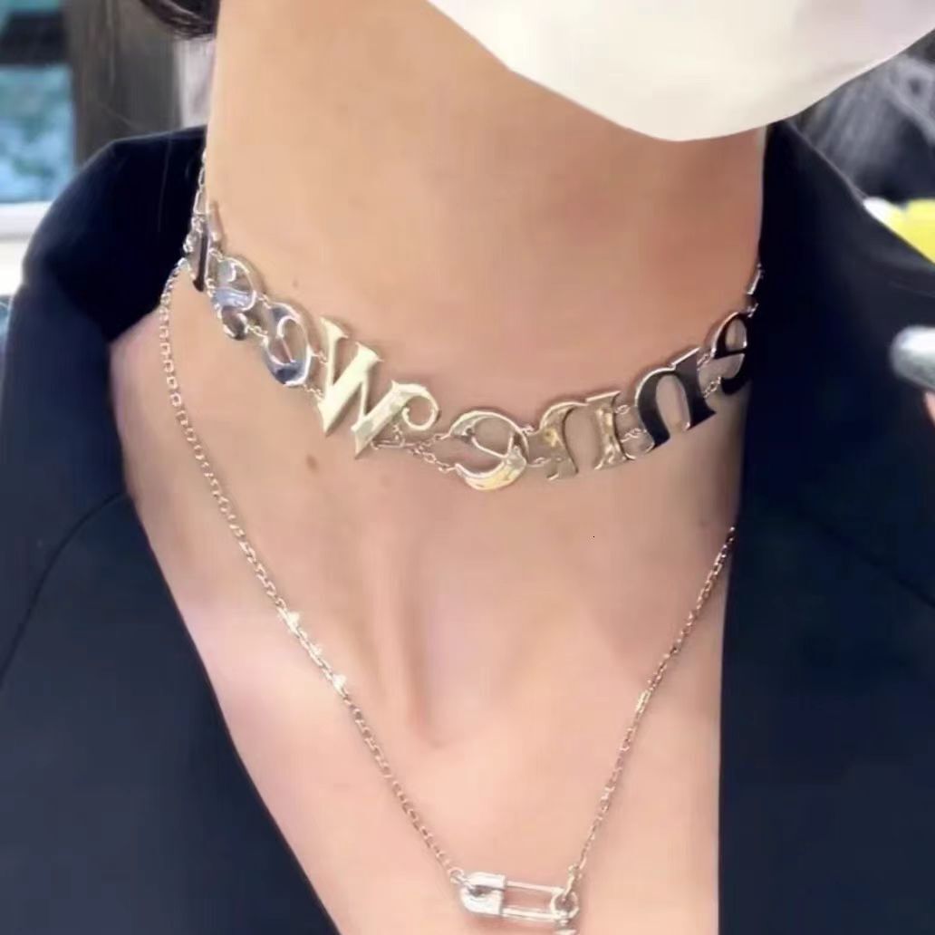 Designer Vivienmes Westwood Empress Dowager Xis New Letter Chain Saturn Pendant Bracelet Necklace Light Luxury High Grade Chocker Collar