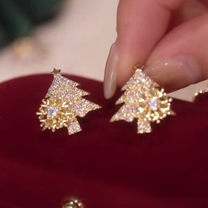 Sparkg Sterg Sier Rotating Snowflake Stud Earrings for Christmas