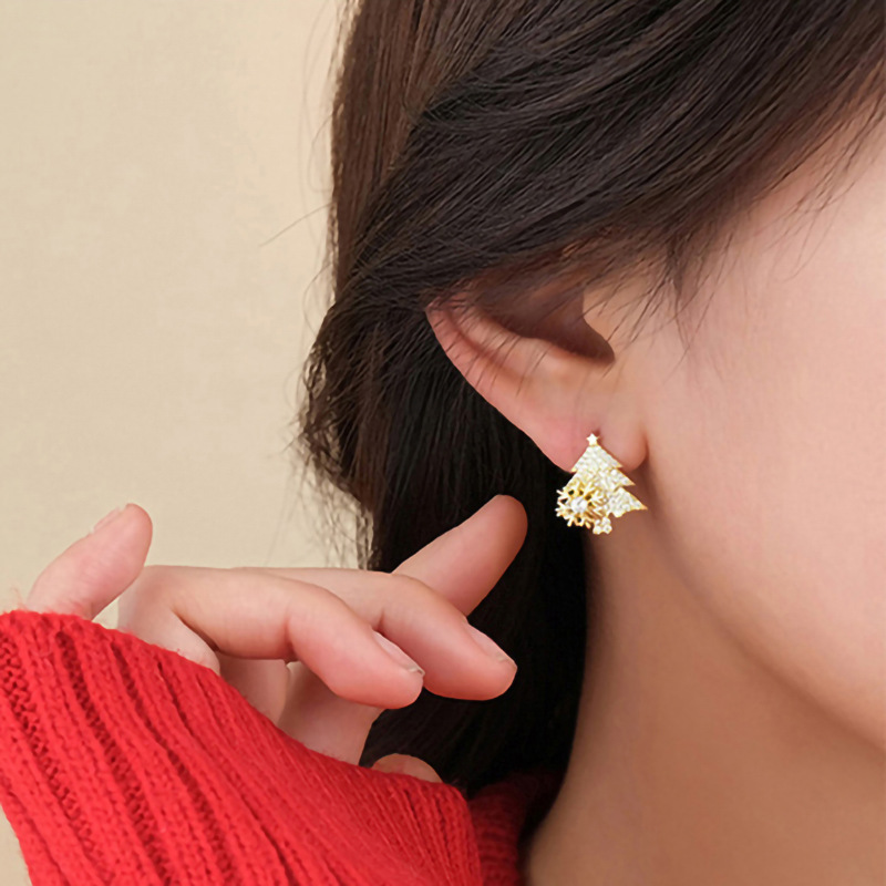 Sparkg Sterg Sier Rotating Snowflake Stud Earrings for Christmas