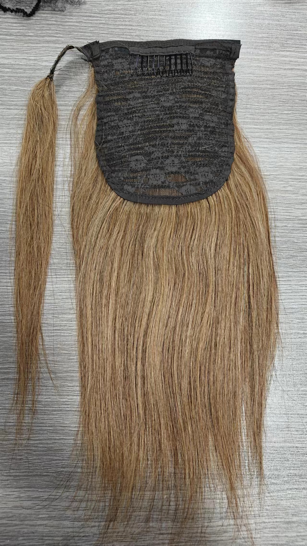 Celebrity honey blonde sleek straight mid ponytails with volume looks great raw virgin wrap around tail of pony 120g hair piece extension clip ins/on