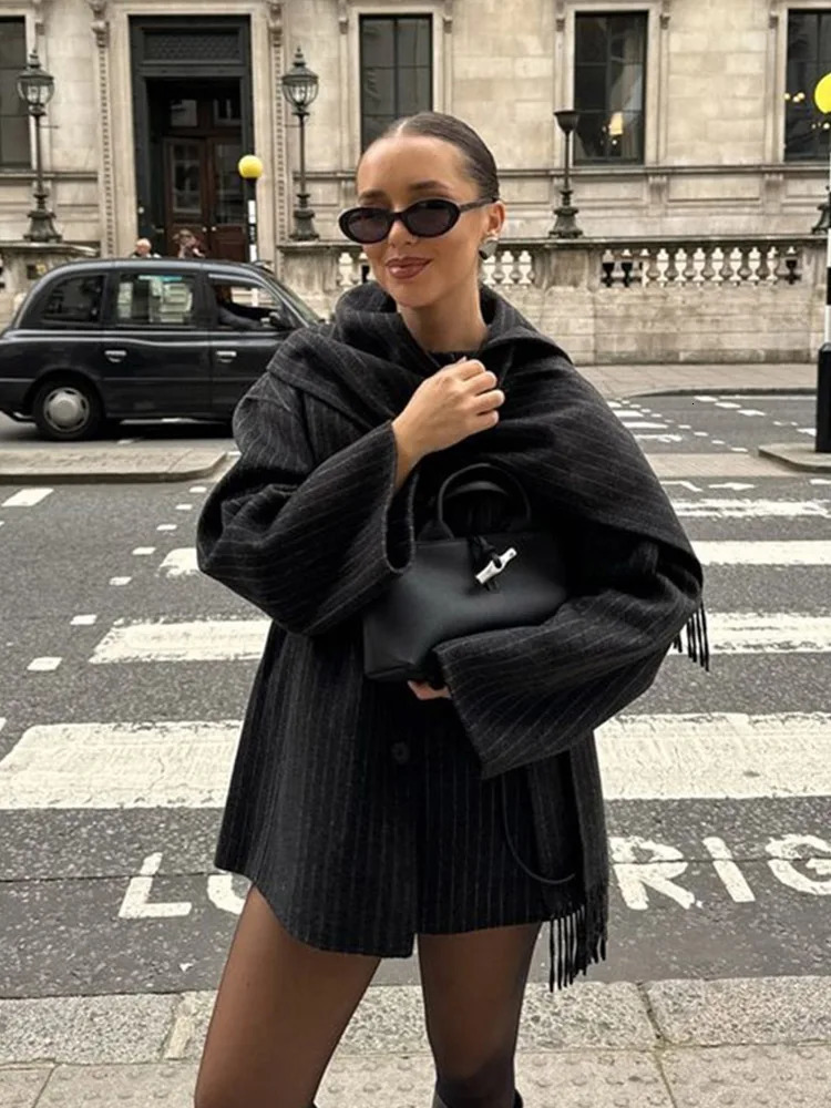 Elegant Striped Women Short Coat With Scarf Fashion Loose Full Sleeve Single Breasted Female Overcoat Autumn Ladies Thick Jacket 241114