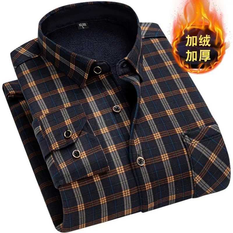 Autumn Winter Warm Plaid Shirts For Men Thick Velvet Long Sleeve Shirt Tops Slim Casual Business Male Jacket Thick Warm OutwearXJ24113