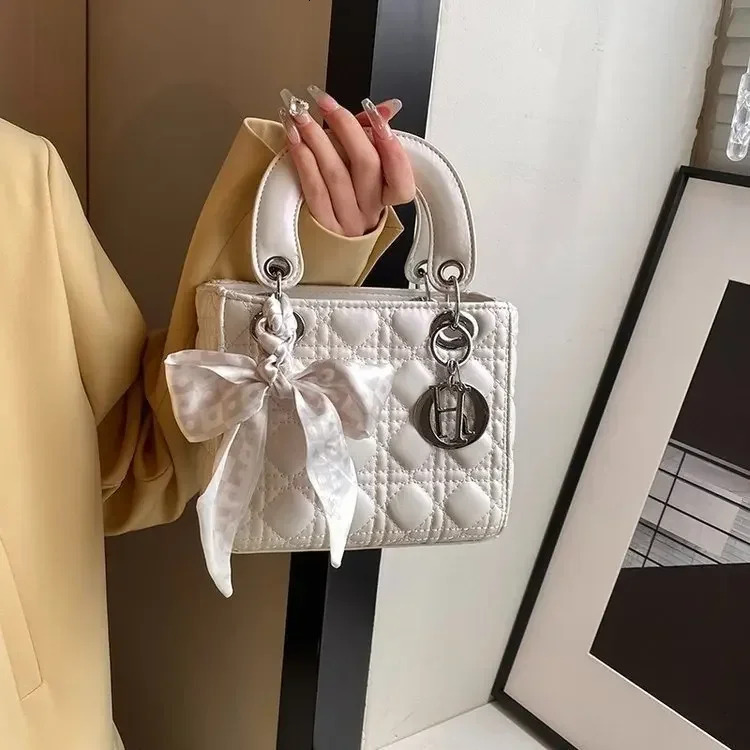 New Silk Scarf Handheld Small Square Women's European And American Fashion Embroidery Dia hot Grid Single Shoulder Crossbody Bag