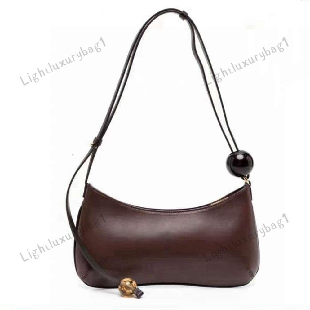 Designer Le Bisou Ceinture Underarm Bag Fashion Belte Buckle Shoulder Bag Red Handbag Women Shoulder Bag Luxury Small Round Ball Classic Female Shopping tote240226