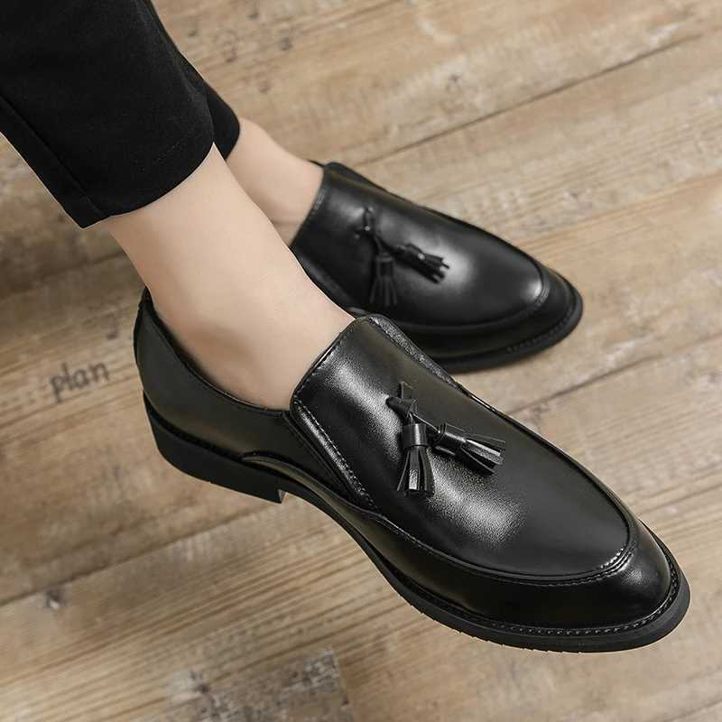 New pointed tassel loafers mens British high-end fi leather shoes casual business loafers a slip- big size 46XJ250118