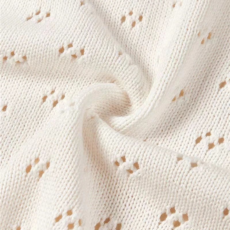 Knitted baby blankets born shower gifts cotton swaddle packaging blankets nap covers baby bed bedding lace pick-up holes 241113
