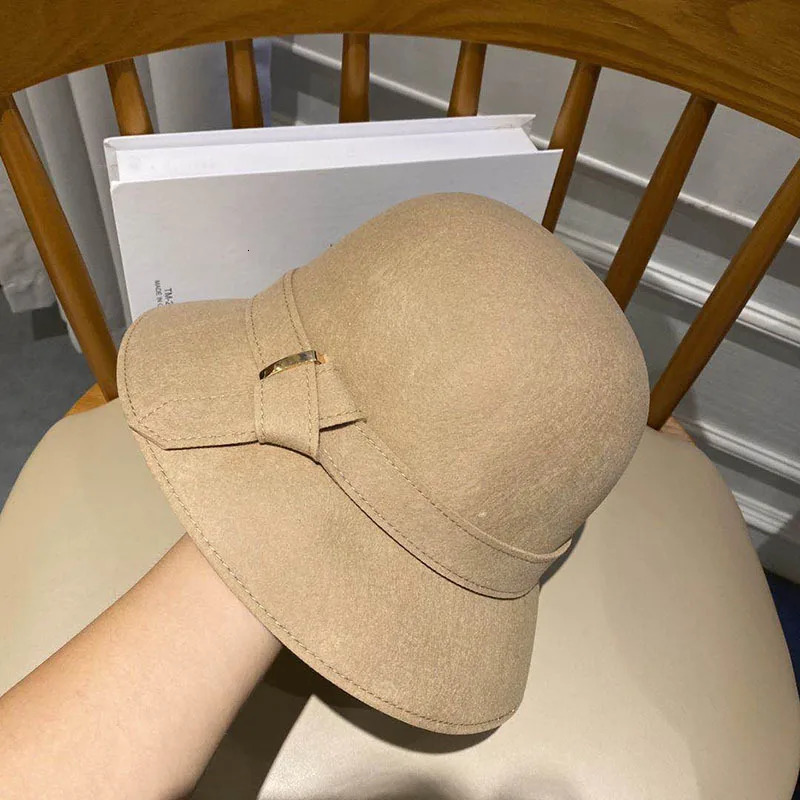 Japanese Simple Art Small Edge Fishermans Hat Womens Autumn and Winter Casual Woolen Base Hat Holiday Styling English felt 241114