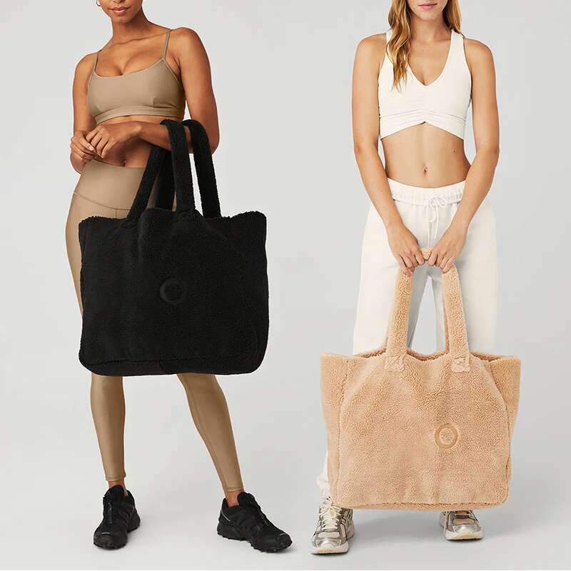 3 Goddess Yoga Foxy Sherpa Tote Fashion Letter Plush Handbag Comfortable Strap Large Capacity Storage Shoulder Bag 4