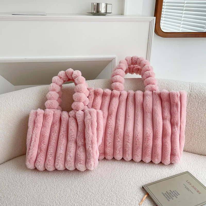 Women Soft Plush Handbags Faux Fur Solid Color Shopper Bags Winter Large Travel Bag Female Warm Fluffy Tote Bags Fashion Clutch 241114